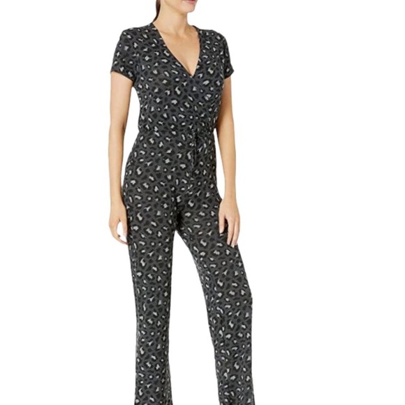 ALTERNATIVE - Picture 2 of 15